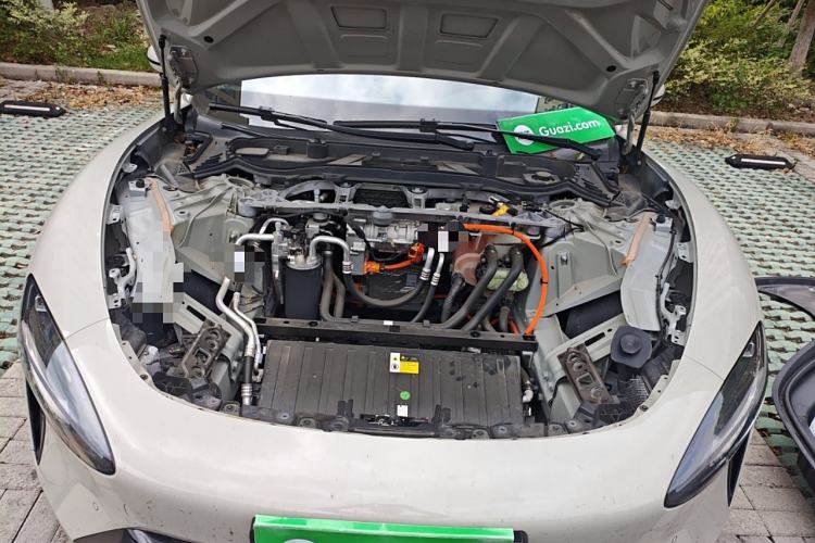 Used Xiaomi Auto SU7 2024 Rear-Drive Ultra-Long Range Advanced Pro-Level Intelligent Driving Version Engine Bay