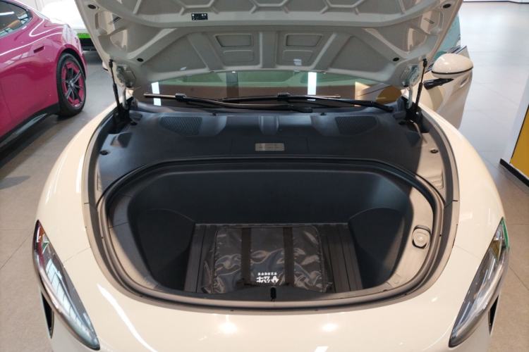 Used Xiaomi Auto SU7 2024 Four-Wheel Drive Ultra-Long Range Advanced Intelligent Driving Max Edition Engine Bay