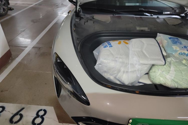 Used Xiaomi Auto SU7 2024 Rear-Drive Long-Range Intelligent Driving Version Engine Bay Right