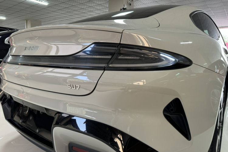 Used Xiaomi Auto SU7 2024 Rear-Drive Long-Range Intelligent Driving Version Exterior 9