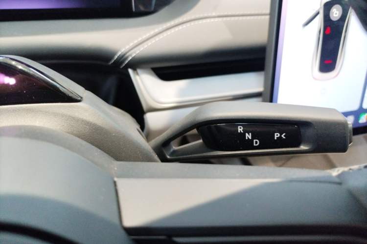 Used Xiaomi Auto SU7 2024 Four-Wheel Drive Ultra-Long Range Advanced Intelligent Driving Max Edition Gear Lever