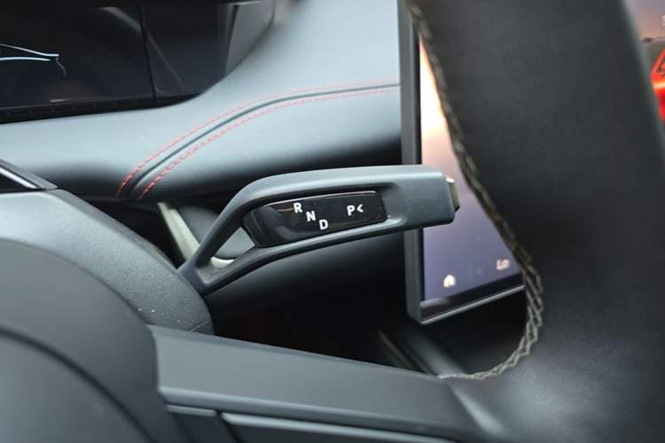 Used Xiaomi Auto SU7 2024 Four-Wheel Drive Ultra-Long Range Advanced Intelligent Driving Max Edition Gear Lever