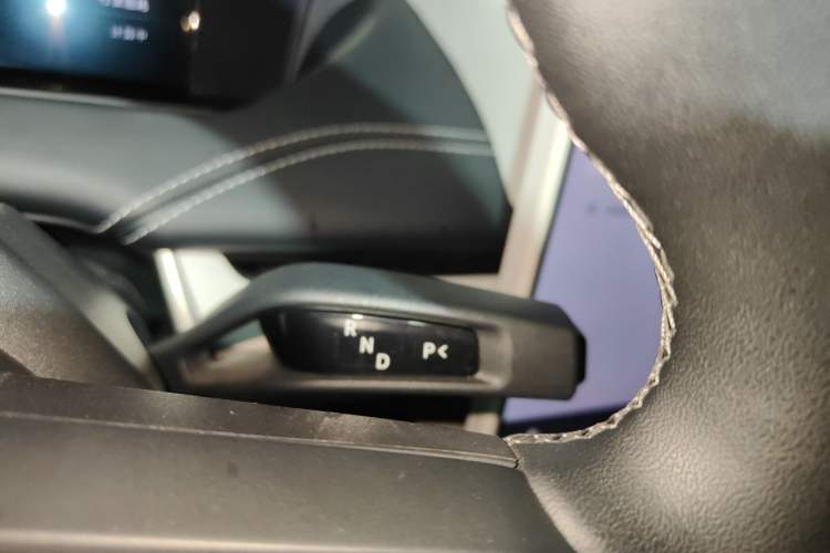 Used Xiaomi Auto SU7 2024 Rear-Drive Long-Range Intelligent Driving Version Gear Lever