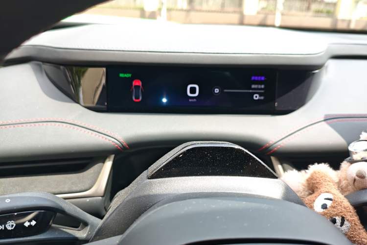 Used Xiaomi Auto SU7 2024 Rear-Drive Ultra-Long Range Advanced Pro-Level Intelligent Driving Version Instrument Cluster