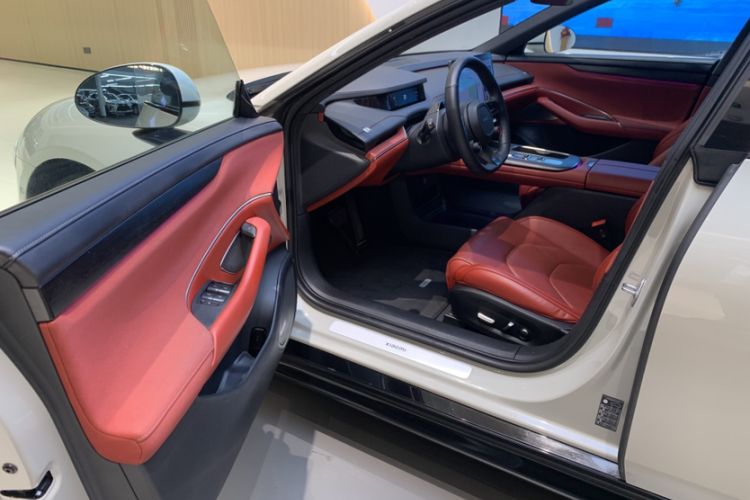 Used Xiaomi Auto SU7 2024 Rear-Drive Standard Founder Edition Interior 2