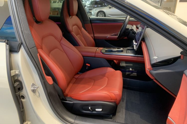 Used Xiaomi Auto SU7 2024 Rear-Drive Standard Founder Edition Interior 3