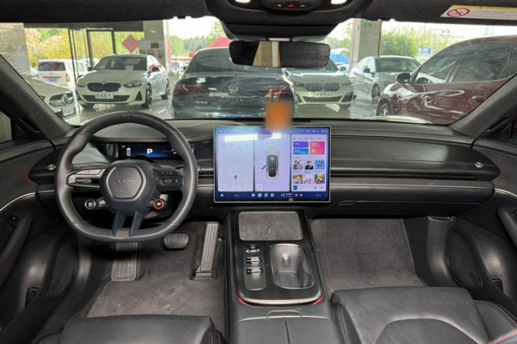 Used Xiaomi Auto SU7 2024 Rear-Drive Long-Range Intelligent Driving Version Interior 5
