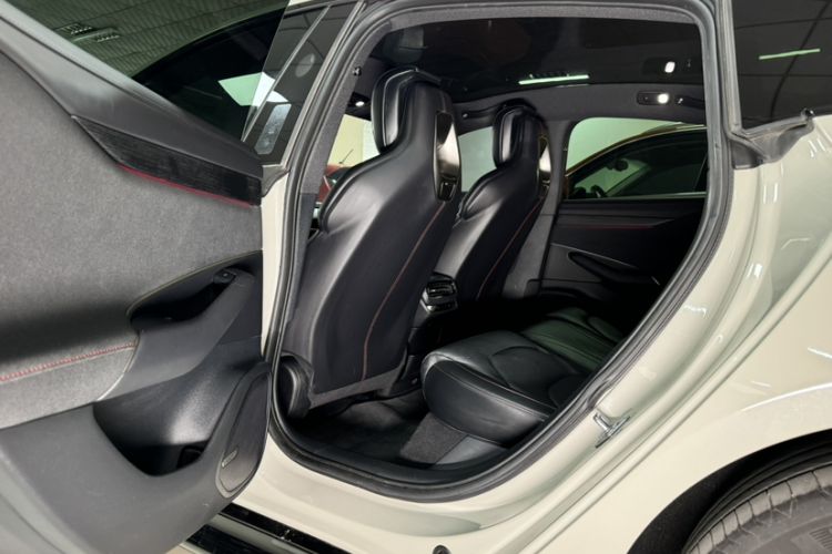 Used Xiaomi Auto SU7 2024 Rear-Drive Long-Range Intelligent Driving Version Interior 7