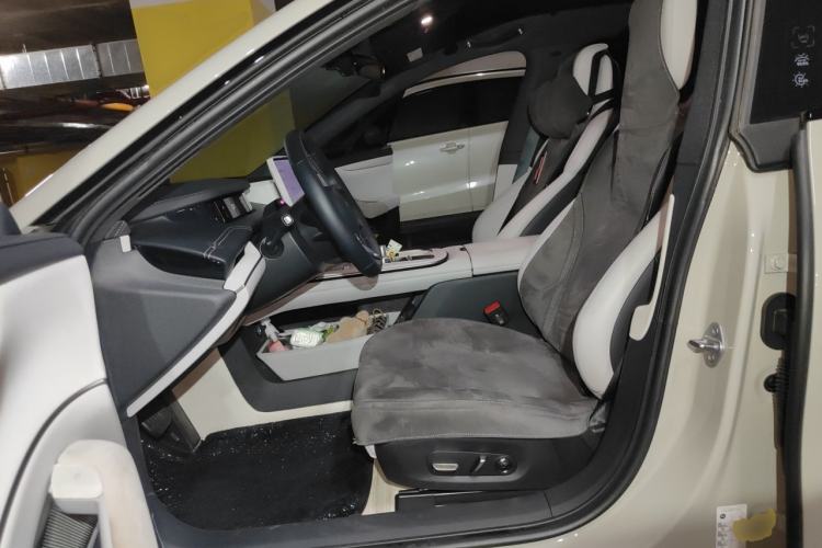 Used Xiaomi Auto SU7 2024 Rear-Drive Long-Range Intelligent Driving Version Left Front Seat