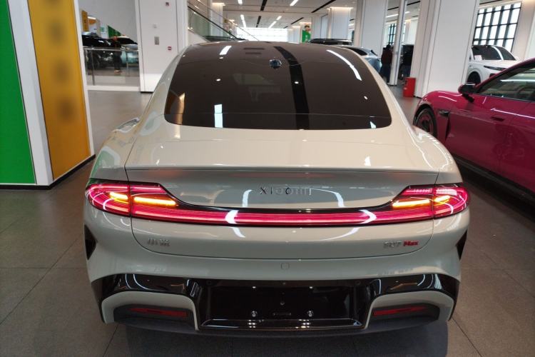 Used Xiaomi Auto SU7 2024 Four-Wheel Drive Ultra-Long Range Advanced Intelligent Driving Max Edition Rear