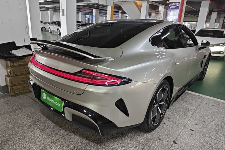 Used Xiaomi Auto SU7 2024 Rear-Drive Long-Range Intelligent Driving Version Rear Right 45 Deg