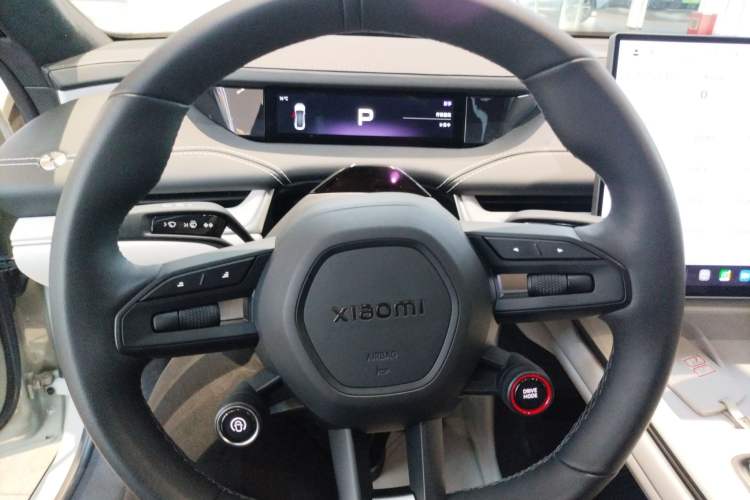 Used Xiaomi Auto SU7 2024 Four-Wheel Drive Ultra-Long Range Advanced Intelligent Driving Max Edition Steering Wheel