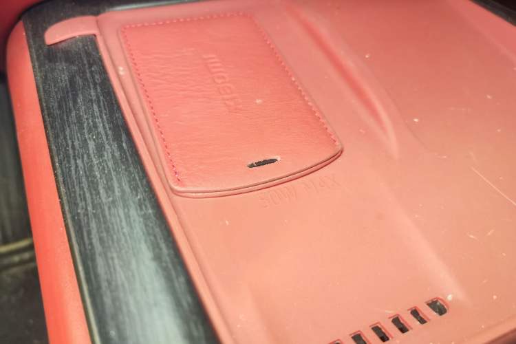 Used Xiaomi Auto SU7 2024 Rear-Drive Ultra-Long Range Advanced Pro-Level Intelligent Driving Version Vehicle Key