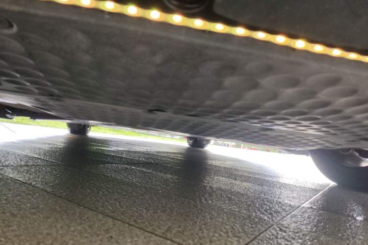 Used Xiaomi Auto SU7 2024 Rear-Drive Long-Range Intelligent Driving Version Chassis Rear