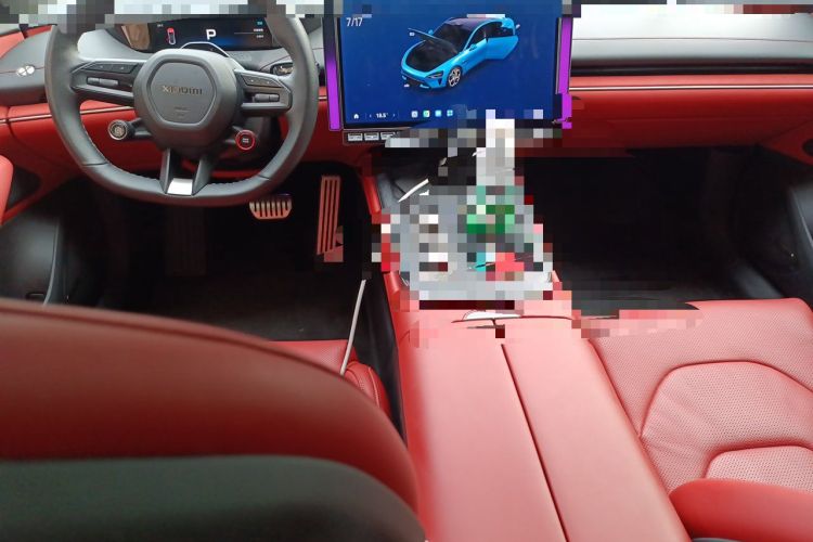 Used Xiaomi Auto SU7 2024 Four-Wheel Drive Ultra-Long Range Advanced Intelligent Driving Max Edition Center Console