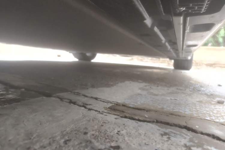 Used Xiaomi Auto SU7 2024 Rear-Drive Ultra-Long Range Advanced Pro-Level Intelligent Driving Version Chassis Front Left