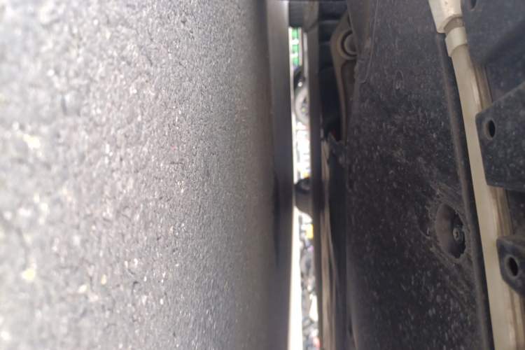 Used Xiaomi Auto SU7 2024 Four-Wheel Drive Ultra-Long Range Advanced Intelligent Driving Max Edition Chassis Front Right