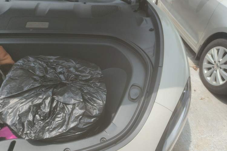 Used Xiaomi Auto SU7 2024 Rear-Drive Ultra-Long Range Advanced Pro-Level Intelligent Driving Version Engine Bay Left