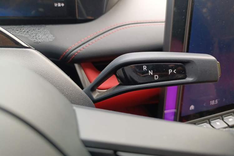 Used Xiaomi Auto SU7 2024 Four-Wheel Drive Ultra-Long Range Advanced Intelligent Driving Max Edition Gear Lever