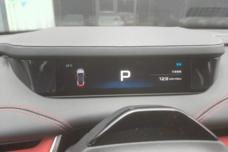 Used Xiaomi Auto SU7 2024 Rear-Drive Ultra-Long Range Advanced Pro-Level Intelligent Driving Version Instrument Cluster