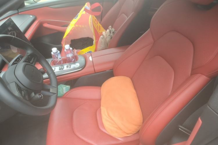 Used Xiaomi Auto SU7 2024 Rear-Drive Ultra-Long Range Advanced Pro-Level Intelligent Driving Version Left Front Seat