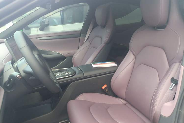 Used Xiaomi Auto SU7 2024 Four-Wheel Drive Ultra-Long Range Advanced Intelligent Driving Max Edition Left Front Seat