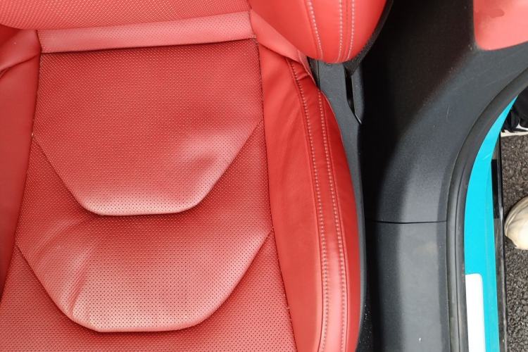 Used Xiaomi Auto SU7 2024 Four-Wheel Drive Ultra-Long Range Advanced Intelligent Driving Max Edition Left Front Seat