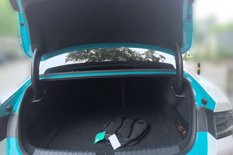 Used Xiaomi Auto SU7 2024 Rear-Drive Long-Range Intelligent Driving Version Trunk