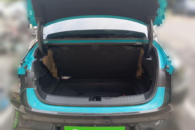 Used Xiaomi Auto SU7 2024 Four-Wheel Drive Ultra-Long Range Advanced Intelligent Driving Max Edition Trunk