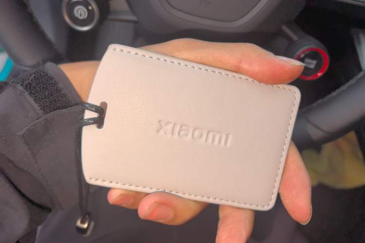 Used Xiaomi Auto SU7 2024 Rear-Drive Long-Range Intelligent Driving Version Vehicle Key
