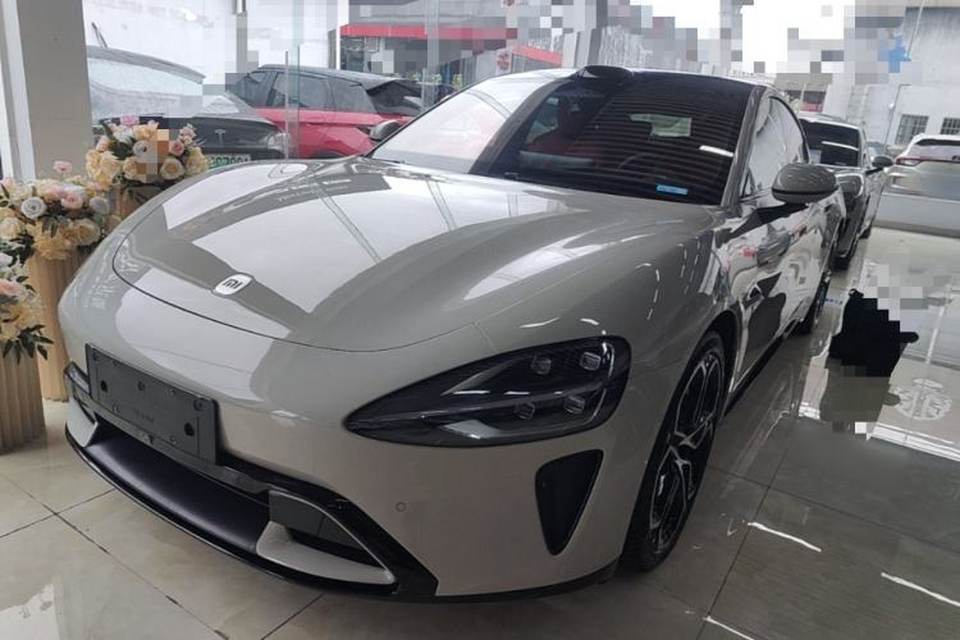 Xiaomi Auto SU7 2024