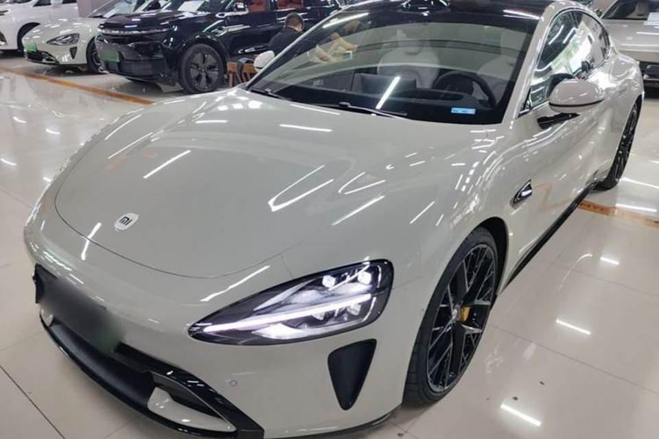 Xiaomi Auto SU7 2024