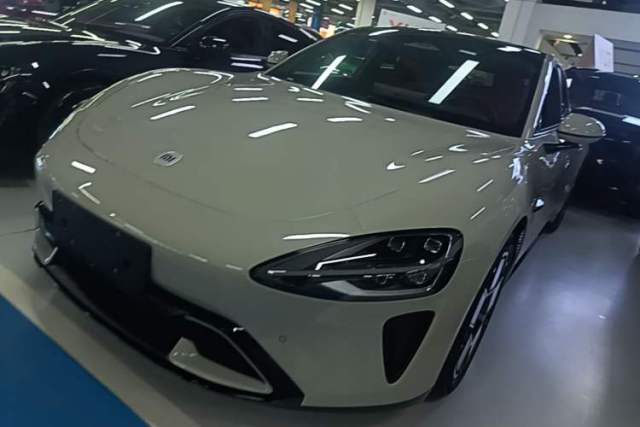 Used Xiaomi Auto SU7 2024 Rear-Drive Long-Range Intelligent Driving Version
