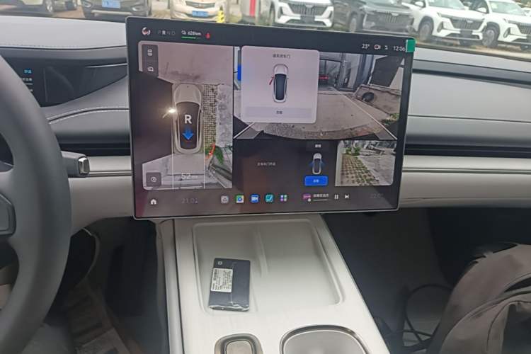 Used Xiaomi Auto SU7 2024 Rear-Drive Ultra-Long Range Advanced Pro-Level Intelligent Driving Version Audio And AC Panel