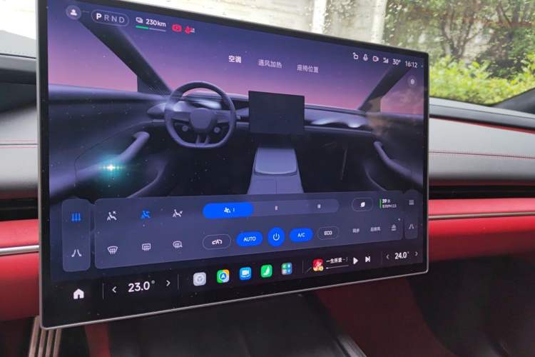 Used Xiaomi Auto SU7 2024 Four-Wheel Drive Ultra-Long Range Advanced Intelligent Driving Max Edition Audio And AC Panel