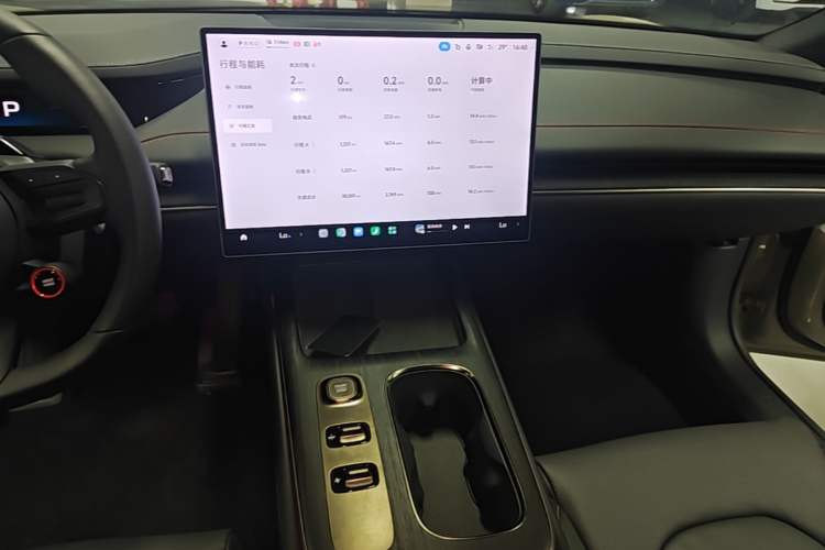 Used Xiaomi Auto SU7 2024 Rear-Drive Long-Range Intelligent Driving Version Audio And AC Panel
