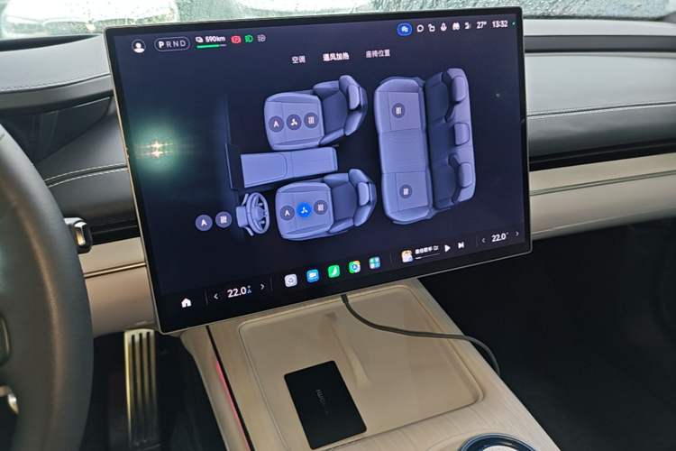 Used Xiaomi Auto SU7 2024 Four-Wheel-Drive Max Founder's Edition Audio And AC Panel