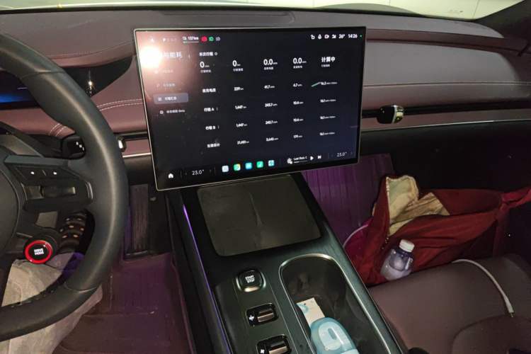 Used Xiaomi Auto SU7 2024 Rear-Drive Long-Range Intelligent Driving Version Audio And AC Panel