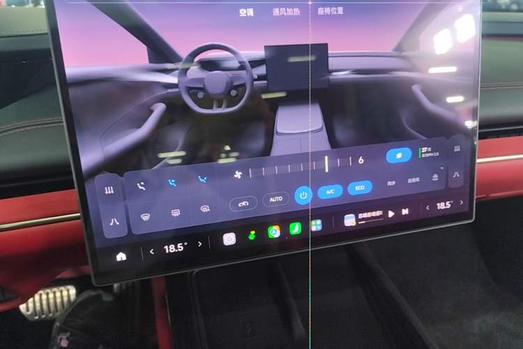 Used Xiaomi Auto SU7 2024 Four-Wheel Drive Ultra-Long Range Advanced Intelligent Driving Max Edition Audio And AC Panel