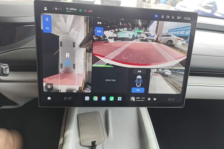 Used Xiaomi Auto SU7 2024 Rear-Drive Long-Range Intelligent Driving Version Audio And AC Panel
