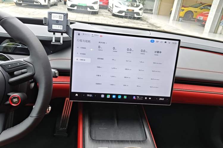 Used Xiaomi Auto SU7 2024 Four-Wheel Drive Ultra-Long Range Advanced Intelligent Driving Max Edition Audio And AC Panel