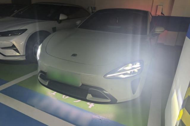 Used Xiaomi Auto SU7 2024 Four-Wheel Drive Ultra-Long Range Advanced Intelligent Driving Max Edition
