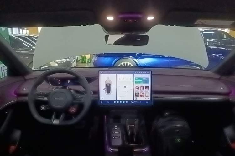 Used Xiaomi Auto SU7 2024 Rear-Drive Long-Range Intelligent Driving Version Center Console