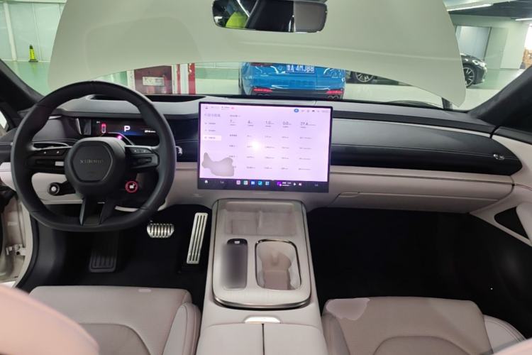 Used Xiaomi Auto SU7 2024 Four-Wheel Drive Ultra-Long Range Advanced Intelligent Driving Max Edition Center Console