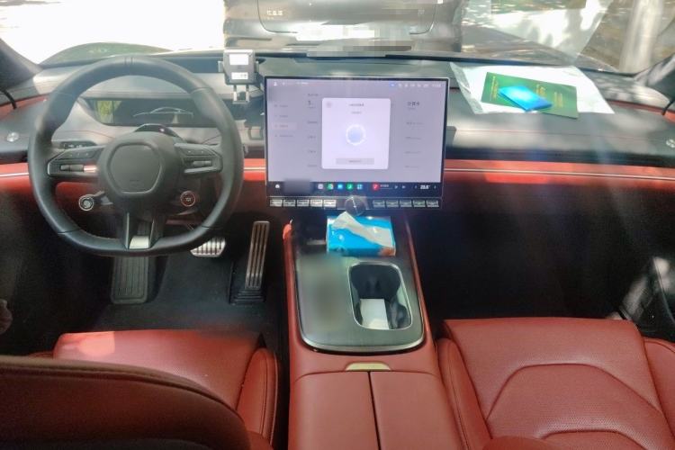 Used Xiaomi Auto SU7 2024 Four-Wheel Drive Ultra-Long Range Advanced Intelligent Driving Max Edition Center Console