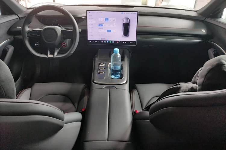 Used Xiaomi Auto SU7 2024 Rear-Drive Long-Range Intelligent Driving Version Center Console