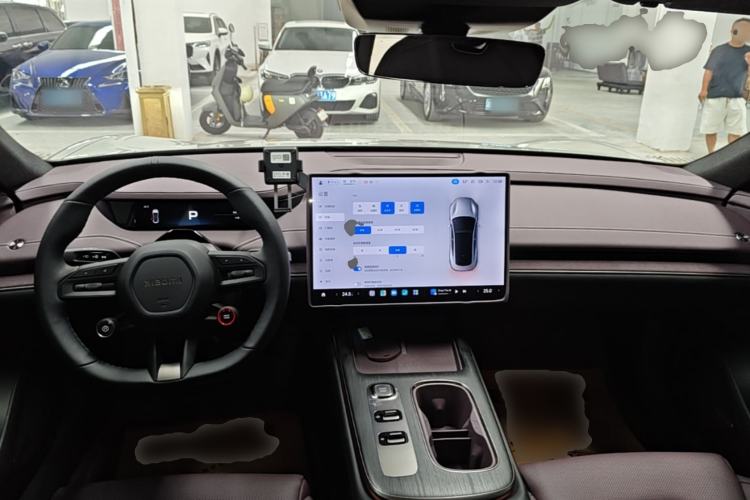 Used Xiaomi Auto SU7 2024 Rear-Drive Long-Range Intelligent Driving Version Center Console