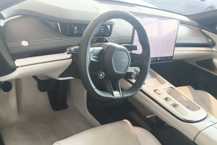 Used Xiaomi Auto SU7 2024 Rear-Drive Long-Range Intelligent Driving Version Center Console