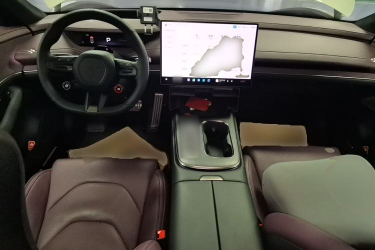 Used Xiaomi Auto SU7 2024 Four-Wheel Drive Ultra-Long Range Advanced Intelligent Driving Max Edition Center Console