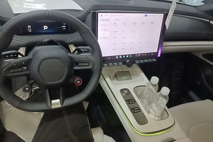 Used Xiaomi Auto SU7 2024 Rear-Drive Standard Founder Edition Center Console